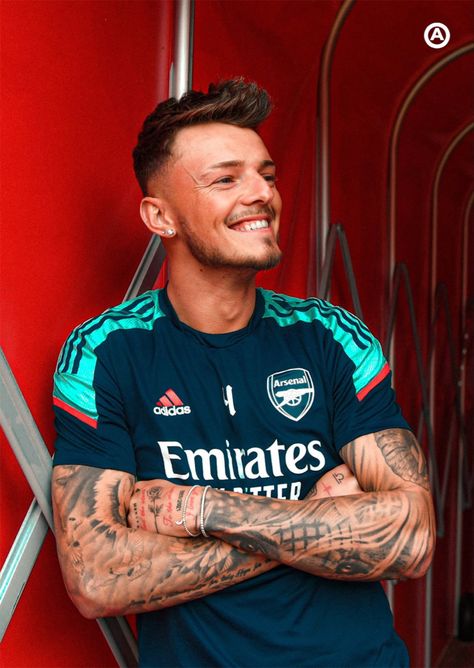 Ben White Tattoo, Ben White Arsenal, Ben White, Men Tattoos Arm Sleeve, Wrist Tattoos For Guys, Soccer Pictures, White Tattoo, Arsenal Fc, Arm Sleeve