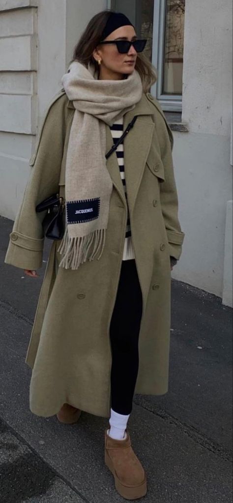 New York Outfits Winter 2023, New York Street Style 2023 Winter, Casual Chic Style 2023, Poland Street Style, Nyc Street Style Winter 2023, Amsterdam Outfit Winter Street Fashion, Nyc Winter Outfits Street Style Chic, Ny Fall Outfits Street Styles, Streetstyle Winter 2023