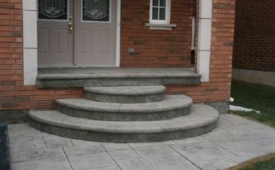 I would like this a whole lot better if the top step was as wide as the porch with the other two even wider. Stamped Sidewalk, Cement Stairs, Stairs Outdoor, Cement Steps, Round Stairs, Front Porch Steps, Porch Stairs, Front Door Steps, Brick Steps