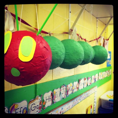 Paper mâché caterpillar. Paper Mache Caterpillar, Eric Carle Classroom Theme, Hungry Caterpillar Classroom, Giant Caterpillar, Eric Carle Classroom, Art Mom, Mache Art, Puppets For Kids, Bug Crafts