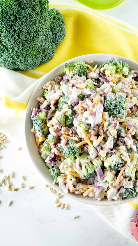 This vintage Broccoli Salad recipe is total comfort food and the perfect side dish for any summer party. Guests always ask for the recipe! https://www.lanascooking.com/broccoli-salad/ Amish Broccoli Salad, Easy Broccoli Salad, Easter Dinner Menus, Resep Salad, Broccoli Salad Recipe, Easter Dinner Recipes, Salad Pasta, Meat Dinners, Sunday Suppers