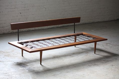 mid century modern daybed | ON DECK*** Handsome Mid Century Modern Daybed Sofa (U.S… | Flickr ... Meja Industrial, Mid Century Modern Daybed, Mid Century Daybeds, Modern Daybed, Diy Couch, Diy Sofa, Sofa Frame, Furniture Couch, Daybed Sofa