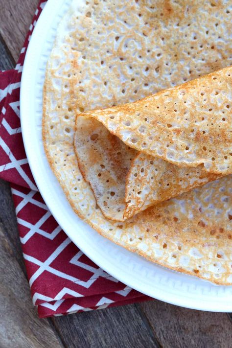 Dosa (South Indian Crepes) - The Daring Gourmet Apples And Caramel, Crêpe Recipe, Indian Crepe, Indian Pancakes, Lazy Cat Kitchen, Crepe Batter, Cat Kitchen, Crepe Maker, Crepe Pan