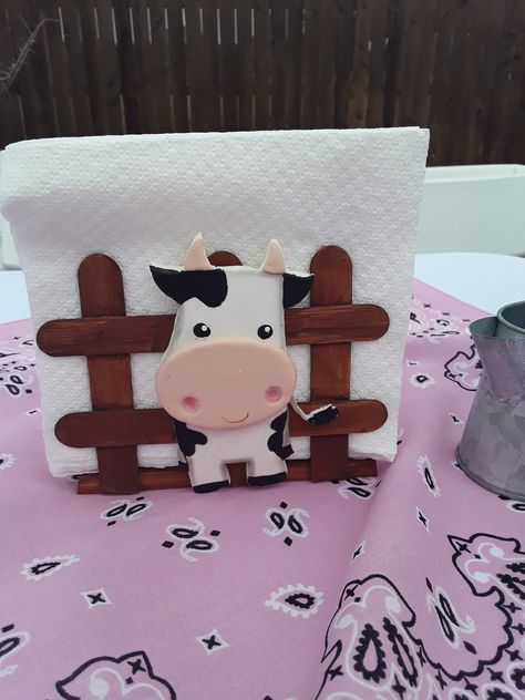 Pink Barnyard Party Favors, Cow Theme Table Centerpiece, Cow Theme Party Ideas, Pink Farm Birthday Party Centerpieces, Charcuterie Board Farm Theme, Cow Print Birthday Theme, Holly Cow I’m One, Farm Theme Table Decorations, Farm Themed Birthday Party Centerpieces