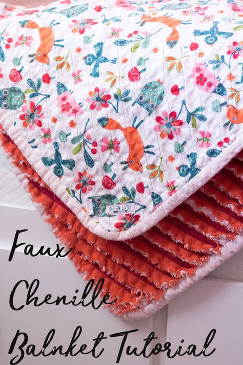 Faux Chenille Blanket Sewing tutorial from Life Sew Savory Blanket Sewing, Faux Chenille, Chenille Quilt, Sew Ideas, Chenille Blanket, Easy Baby Blanket, Blanket Ideas, Small Sewing, Quilt Art