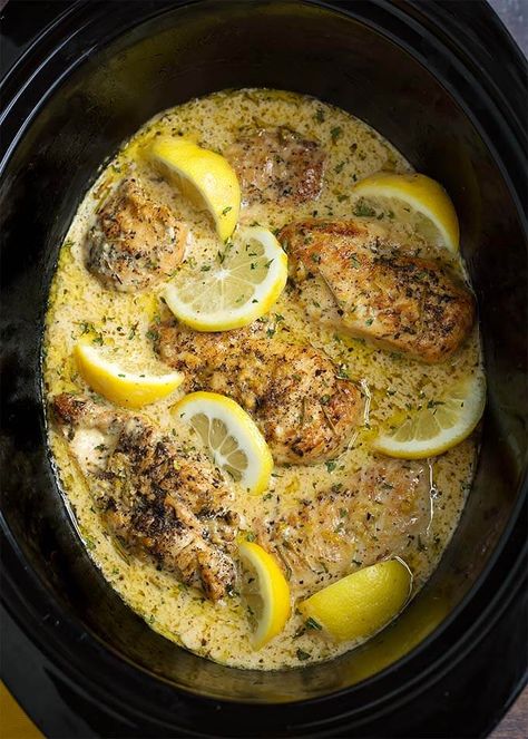 Lemon Chicken Breast Recipes, Chicken Breast Recipes Slow Cooker, Slow Cooker Lemon Chicken, Chicken Breast Slow Cooker, Crockpot Chicken Breast, Creamy Lemon Chicken, Easy Chicken Breast, Delicious Family Meals, Crockpot Dishes