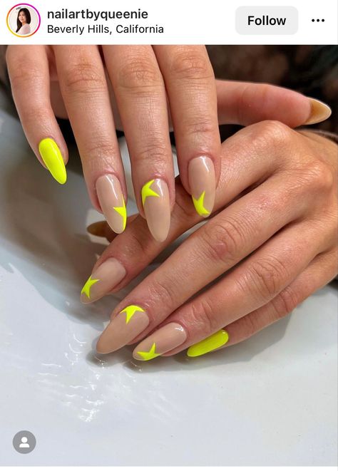 Neon Stars Neon Yellow Star Nails, Neon Stars Nails, Yellow Star Nails, Neon Star Nails, Neon Yellow Nail Art, Race Nails, Neon Stars, Neon Orange Nails, Neon Yellow Nails