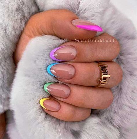 Colored French Nails, Colored Nail Tips, Holiday Hair, Glamour Nails, Summery Nails, Exotic Nails, Almond Acrylic Nails, Almond Shape, Nails Almond