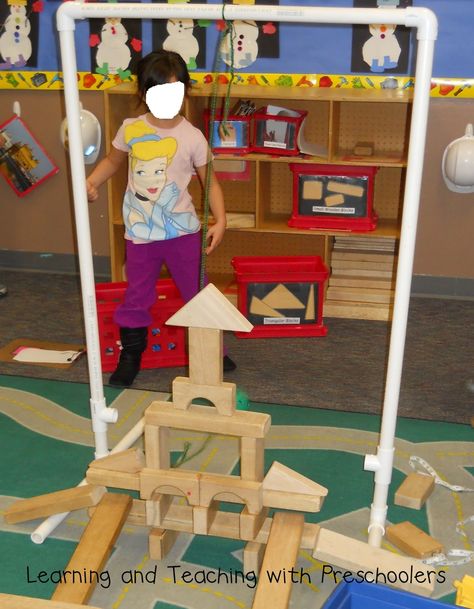 Learning and Teaching With Preschoolers: Wreaking Ball Fun Ball Study Dramatic Play, Constructive Play, Construction Theme Preschool, Preschool Construction, Construction Unit, Blocks Preschool, Block Center, Child Prodigy, Block Area