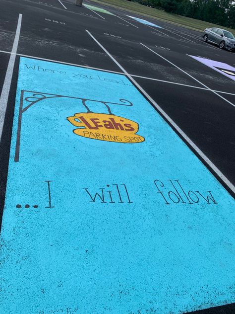 Senior Parking Space Ideas Friends Theme, Cute Easy Senior Parking Spots, Decorate Parking Spot Chalk, Duo Parking Spot Painting, Senior Parking Space Ideas Best Friends, Gilmore Girls Parking Spot, Senior Parking Spaces Chalk Easy, Gilmore Girls Senior Parking Spot, Taylor Swift Themed Senior Parking Spots