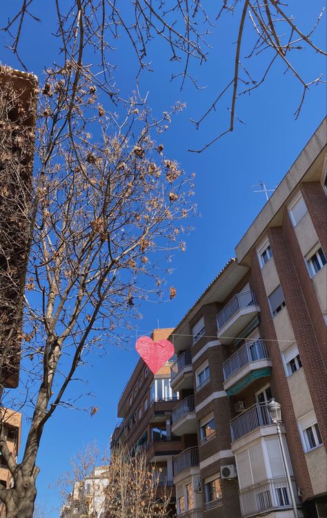 ig. poliintomvic #fashion #instagram #aesthetic #love #loveyourself #sanvalentin #enamorados #14 #febrero #winter #tumblr #heart #corazon #amor #valentines #valentinesday Aesthetic Love, Instagram Aesthetic, Valentines, Tumblr, Instagram, Valentine's Day