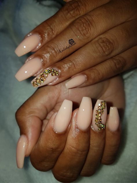 Nude Nails With Diamonds, Gel Nail Colors, Almond Acrylic Nails, Diamond Nails, Pretty Hands, Colorful Nail Designs, Gold Nails, Nude Nails, Pretty Acrylic Nails