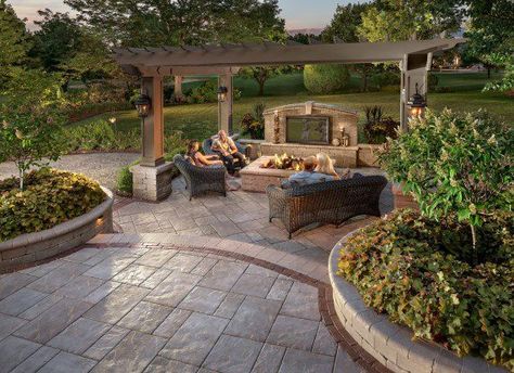 6 Excellent Flagstone Substitutes with Added Durability | Unilock Cobblestone Patio, Concrete Backyard, Large Backyard Landscaping, Pavers Backyard, Concrete Patios, Rustic Backyard, Stone Patio, Big Backyard, Flagstone Patio