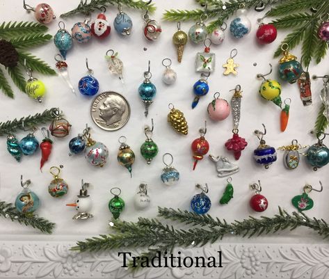 Miniature Christmas Ornaments Diy, Diy Mini Christmas Tree Ornaments, Diy Christmas Miniatures, Christmas Miniatures Diy, Christmas Minatures, Tiny Christmas Ornaments, Christmas Tree Dyi, Mini Christmas Tree Ornaments, Dollhouse Christmas Tree