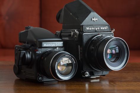 Mamiya Rb67, Medium Format Film, Medium Format Camera, Old Cameras, Retro Photography, Fish Eye Lens, Multiple Exposure, Film History, Film Cameras