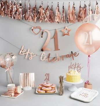 Rose Gold Banner, Glitter Birthday Cake, Gold Glitter Party, Birthday Party Essentials, 60th Birthday Decorations, 18th Birthday Decorations, Gold Birthday Cake, 30th Birthday Decorations, Gold Birthday Party