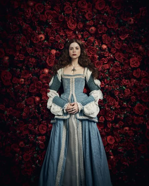 Charlotte Hope, The Spanish Princess, Tudor Fashion, Spanish Princess, The White Princess, Catherine Of Aragon, The White Queen, Medieval Aesthetic, Princess Costume