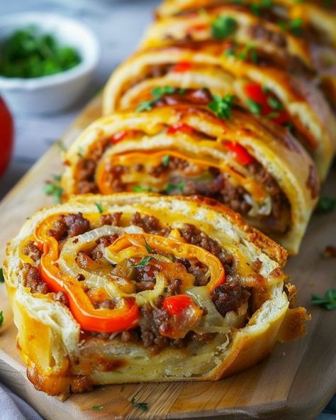 This is called 'Garbage Bread' but it tastes like pure gold! Ground Beef And Garlic Bread Recipes, Recipes With Bread Crumbs, Stuffed Rolls, Cabbage Stuffed Bread Rolls, Stuffed Bread, Stuffed Bread Recipes, Flat Bread, Bacon Cheeseburger Garbage Bread, Pepperoni Garbage Bread