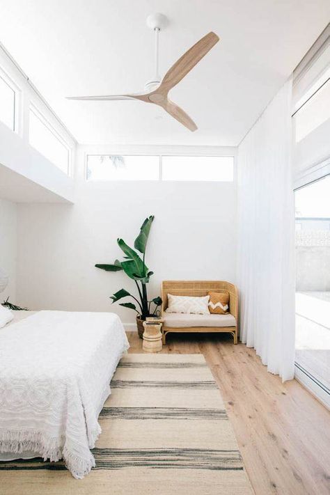 Minimal interior design #interiorgoals #minimalinterior #interiordecor #interiordesign / Pinterest: @fromluxewithlove Minimal Bedrooms, Minimal Bedroom, Minimal Interior Design, Interior Minimalista, Dekorasi Kamar Tidur, Minimal Home, Dreamy Bedrooms, Minimalism Interior, Minimalist Bedroom