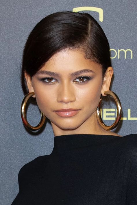 Tucked Bob, Zendaya Face, Zendaya Hair, Faux Bob, Hair Hack, Jumbo Box Braids, Zendaya Style, Popsugar Beauty, Zendaya Coleman