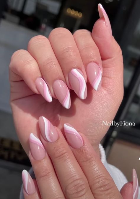 Pointed Acrylic Nail Designs, Pink Nail Designs 2023, Simple Summer Almond Nails, Pink Swirls Nails, Nails Line Design, French Tips Natural, Line Nail Designs, Spring Manicure, Classy Nail Art