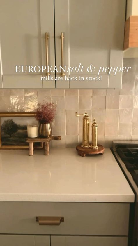 Modern Vintage Kitchen Brass, Brass Kitchen Decor, Brass Aesthetic, Brass Pepper Mill Styling, Mcgee And Co Kitchen, Brass Kitchen Accessories, Brass Salt And Pepper Grinder, Brass Salt And Pepper Mill, Gold Pepper Grinder