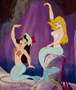 I always loved these mermaids from Peter Pan. They were my favorite part of the movie. Peter Pan Mermaids, Mermaid Lagoon, Mermaid Disney, Vintage Mermaid, Mermaid Life, Old Disney, Coconut Girl, Fairytale Art, Mermaid Art