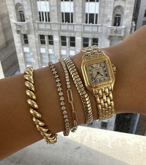 Watch Bracelet Stack, Gold Bracelet Stack, Jewelry Hoops, Xoxo Jewelry, Jewelry Stack, Vintage Gold Watch, Gold Bracelets Stacked, Gold Girl, School Jewelry