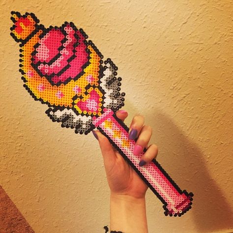 Sailor Moon Scepter, Sailor Moon Perler Beads, Moon Scepter, Anime Perler, Melty Bead Designs, Kandi Cuff Patterns, Perler Designs, Nerd Crafts, 3d Perler Bead