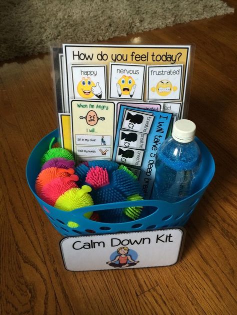 Calm down kit found on http://mrsjacksonskinders.blogspot.com.au/2014/07/calm-down-kit.html?spref=pi Calm Down Kit, Conscious Discipline, Montessori Playroom, Calming Strategies, Behaviour Management, School Social Work, Classroom Behavior, School Psychology, Reggio Emilia