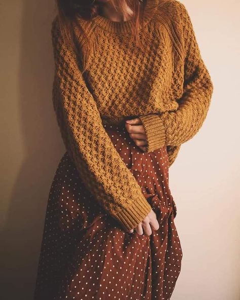 Crochet Pattern Sweater, Cute Profile, Cottagecore Outfits, Halloween This Year, Grunge Vintage, Creative Halloween Costumes, Beautiful Sweater, Look Vintage, Mode Vintage