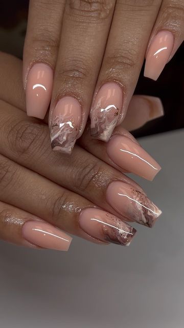 Short Acrylic Nails Coffin Fall Designs, Short Fall Nail Designs 2024, Fall Nails 2024 Square, Pretty Coffin Nail Designs, Ombre Nails With Design Ideas, Halloween Cat Nail, Nail Dip Powder Ideas, Nail Art Square Shape, November Nails Simple