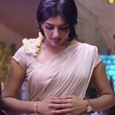 Eesha Rebba, Hollywood Girls, Aishwarya Rai, Actress Pics, Indian Actress Hot Pics, Priyanka Chopra, Deepika Padukone, Indian Beauty Saree, Actress Photos