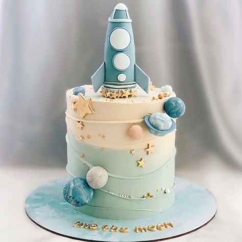 // s p a c e Outer Space 1st Birthday Cake, Second Trip Around The Sun, Astronaut Bday Cake, Spaceship First Birthday, Space Cake First Birthday, Out Of This World Birthday Cake, Space Bday Cake, Space Second Birthday, 1st Trip Around The Sun Cupcakes