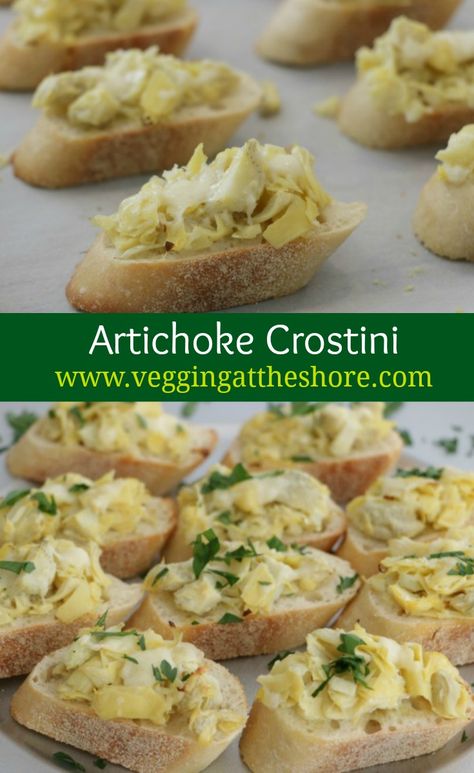 Artichoke Crostini with Stella Cheese is perfect for holiday entertaining. Guests usually fill up on appetizers and they will love these simple yet gourmet crostini! Artichoke Crostini Appetizers, Gourmet Crostini, Breakfast Crostini, Crostini Ideas, Artichoke Crostini, Cheeses Bread, Easy Delicious Appetizers, Crostini Appetizers, Artichoke Dip Recipe