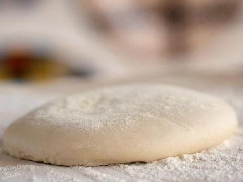 Get Giada De Laurentiis's Pizza Dough Recipe from Food Network Giada Pizza Dough Recipe, Giada De Laurentiis Recipes, Giada Recipes, Small Pizza, Pizza Fatta In Casa, Pizza Dough Recipe, Giada De Laurentiis, Pizza Recipes Dough, Pizza Party