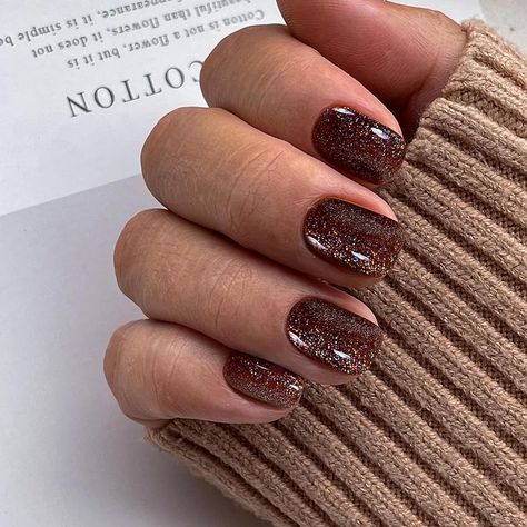 Brown Glitter Nails Fall, Brown Nails Glitter, Fall Nails Glitter, Glitter Press On Nails, Brown Nail Polish, Brown Glitter, Basic Girl, Press On Nails Short, Nails Set