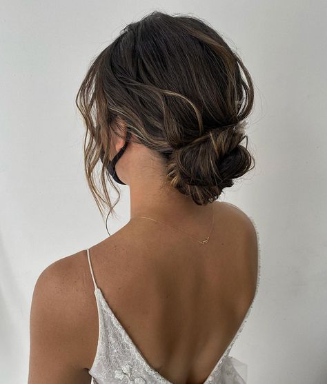 Updo Strapless Dress Wedding, Strapless Dress Updo, Loose Low Bun, Backless Dress Hairstyles, Simple Wedding Updo, Textured Bun, Wedding Up Do, Textured Updo, Framing Pieces