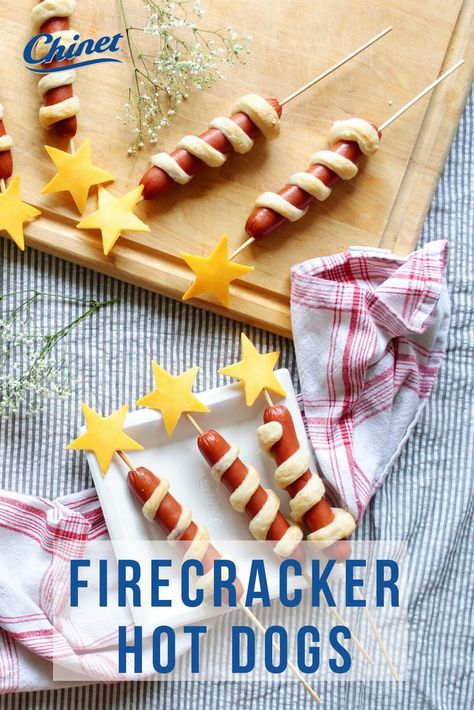 Put a twist on a classic 4th of July recipe for the perfect addition to your BBQ spread! Firecracker Hot Dogs, Bbq Spread, Patriotic Snacks, Baked Hot Dogs, Hot Dog Recipe, Bbq Cookout, July Recipes, 4th Of July Desserts, Fourth Of July Food