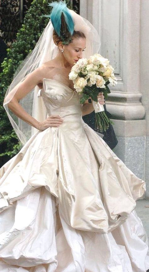 Vivienne Westwood Bridal Carrie Bradshaw Wedding Dress, Tartan Wedding Dress, Westwood Wedding Dress, Vivienne Westwood Wedding Dress, Movie Wedding Dresses, Vivienne Westwood Wedding, City Wedding Dress, Tv Weddings, Iconic Weddings