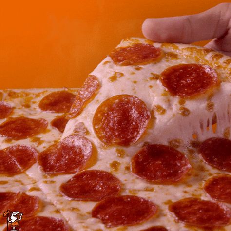 hot n ready gif pepperoni pizza eat the food Dante Pizza, Pizza Gif, Taco John's, Pizza Marinara, Pizza Cheese, Little Caesars, Types Of Pizza, Food Promotion, Pizza Recipes Homemade