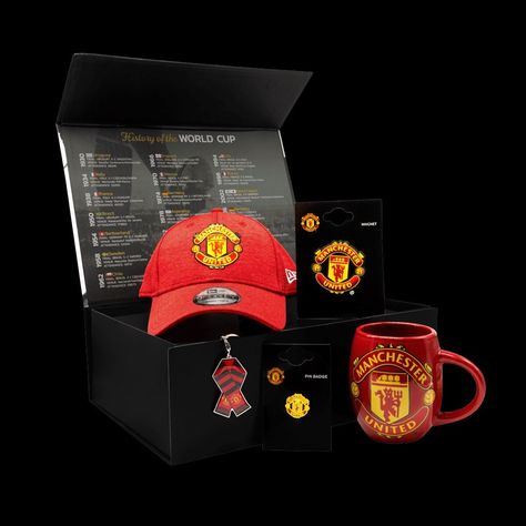 Manchester United Gifts Men, Glory Glory Man United, Manchester United Merchandise, Matt Busby, Fa Community Shield, Community Shield, Uefa Super Cup, Manchester United Fans, Club World Cup