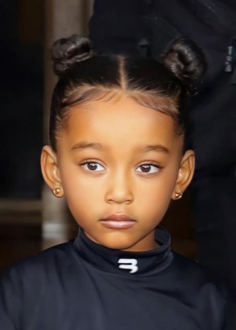 Black Celebrity Kids, Brown Eyes Blonde Hair, Chicago West, Mexican Actress, Kardashian Kids, Beautiful Black Babies, Black Celebrities, Celebrity Kids, Black Babies