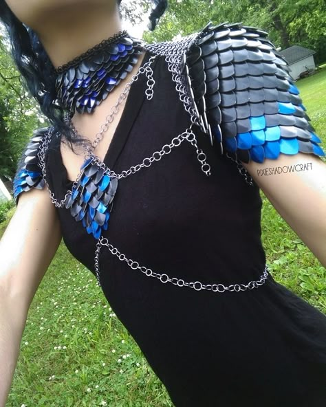 Dragon Scale Armor, Scale Mail, Shoulder Jewelry, Character Clothing, Fest Outfits, Dragon Costume, Chain Women, Dragon Scale, Fantasy Armor