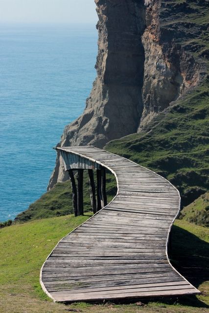 Chiloe, cucao, chile, puente de las almas #beatifulplace Chile Travel, Koh Tao, Open Water, Travel Tours, America Travel, Solo Travel, Beautiful Landscapes, South America, Patagonia