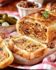 Recette Pâté en croute végétarien repas healthy gourmand équilibre patate douce terrine végétarienne une recette gourmande et healthy #vegan #recette #recettevegetarienne #vegetarien Vegetarian Pate, Healthy Veggies, Vegan Cooking, Vegan Life, Vegetarian Dishes, Raw Food Recipes, Yum Yum, Veggie Recipes, Vegan Vegetarian