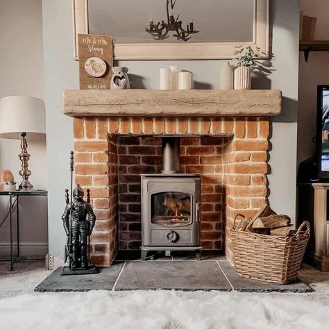 Country Cottage Fireplace Ideas, Fireplace To Stove Conversion, Cottage Log Burner Fireplace Ideas, Small House Fireplace, Small Wood Burner Fireplace Ideas, Small Hearth Fireplace, Country Home Fireplace, Fireplace Logburner Ideas, Fireplace Recess Ideas