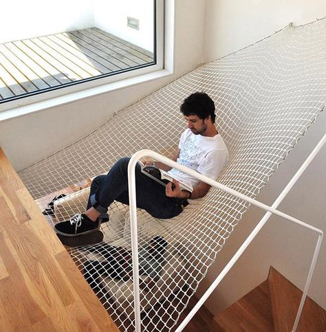 Hammock over stair space Hammock Beds, Indoor Hammock Bed, درج السلم, Indoor Hammock, Hammock Bed, Interior Design Per La Casa, Bed Design Modern, Stair Case, Design Del Prodotto