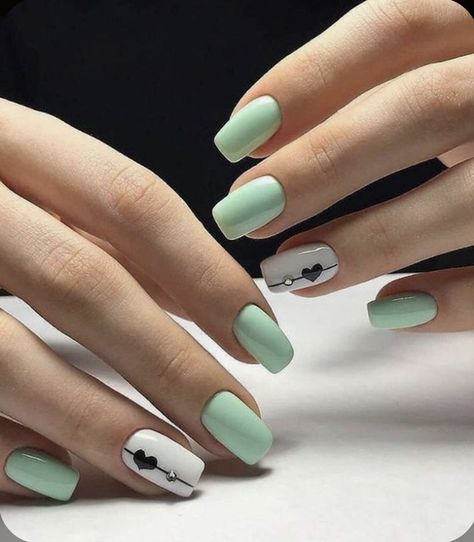 Brown Nails Design, Spring Acrylic Nails, Square Nail Designs, Green Nail Designs, Heart Nail, Short Nails Art, Diy Nail Designs, Short Acrylic Nails Designs, Short Nail Designs