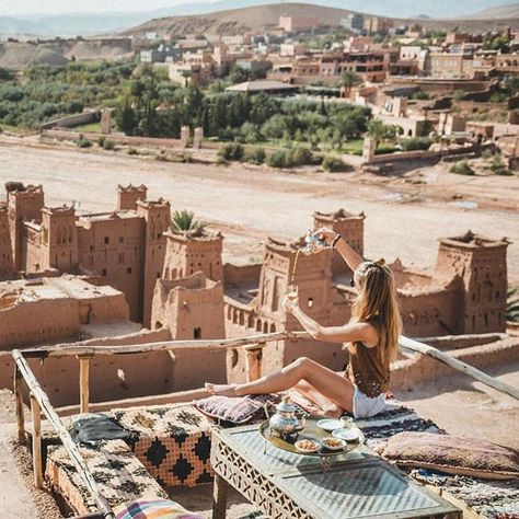 She is Not Lost 🌎 sur Instagram : 🌍 @samyonthego is Not Lost 🌍 in Ouarzazate, Morocco #sheisnotlost Morocco Travel Destinations, Morocco Tours, Desert Tour, Visit Morocco, Morocco Travel, Visual Inspiration, Road Trip Itinerary, Outdoor Landscaping, Best Places To Visit